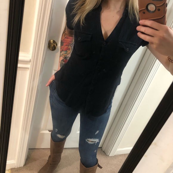 Short sleeve button down - Picture 2 of 5